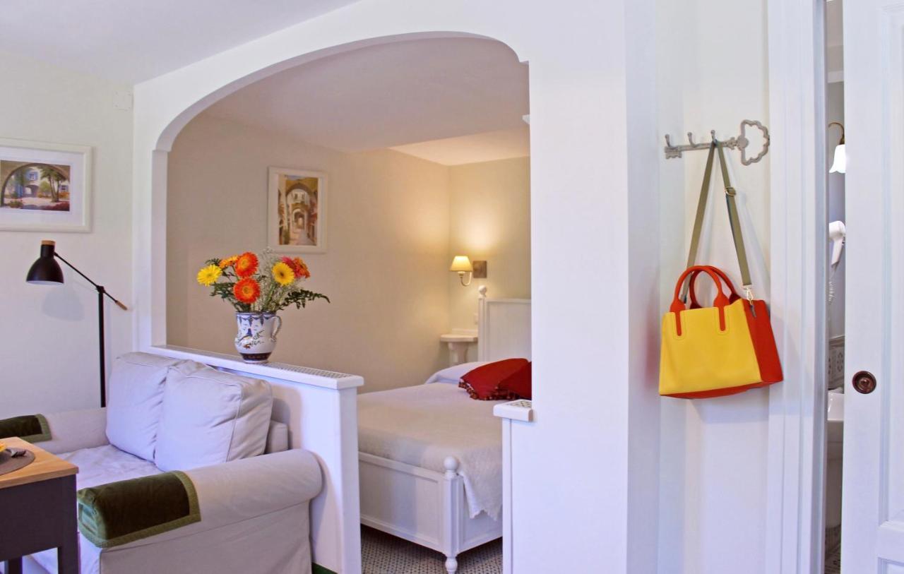 La Dimora 3: Comfort, Garden And Pool Massa Lubrense Exterior photo